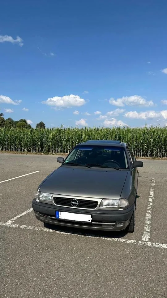 Opel Astra F