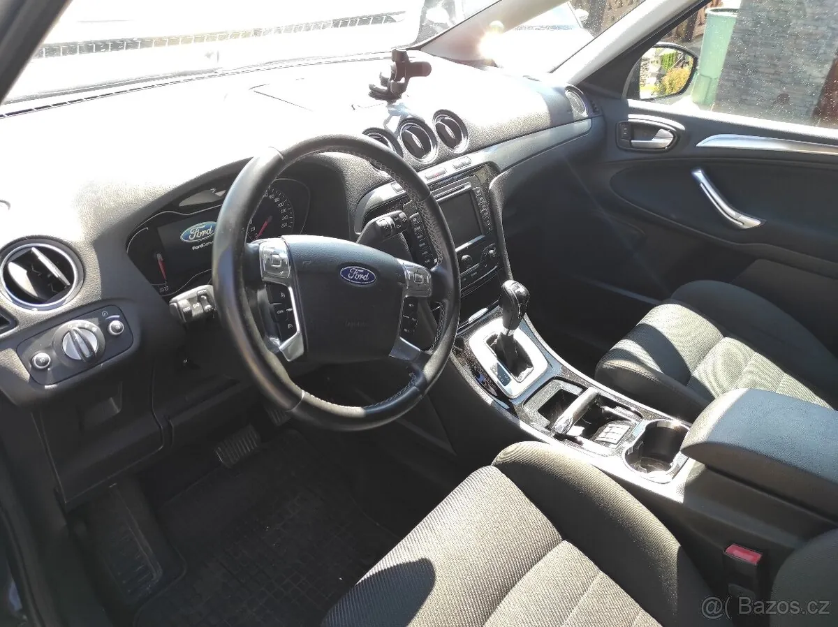 Ford S-Max 2011 photo 5