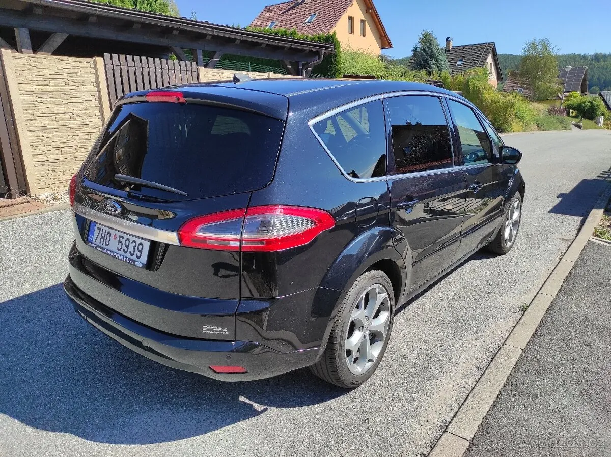 Ford S-Max 2011 photo 2