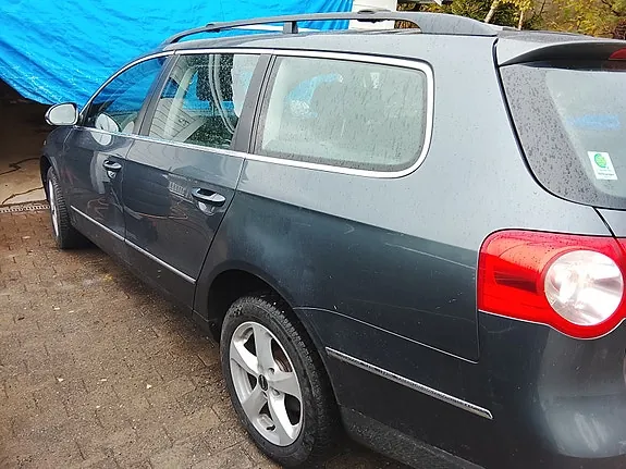 Volkswagen Passat 2010 photo 4
