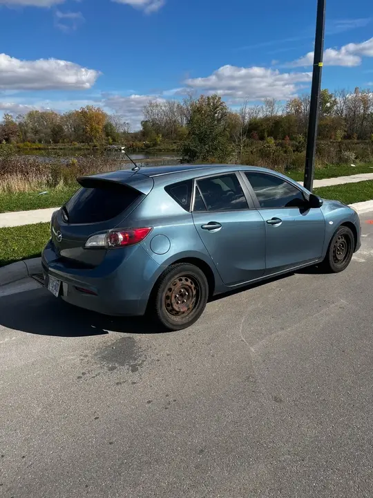 Mazda 3 2010 photo 3
