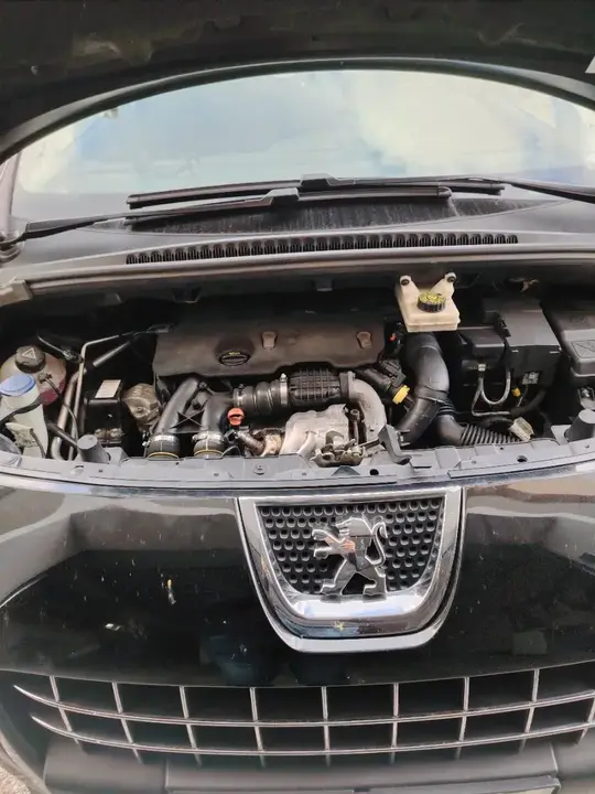 Peugeot 3008 2012 photo 2