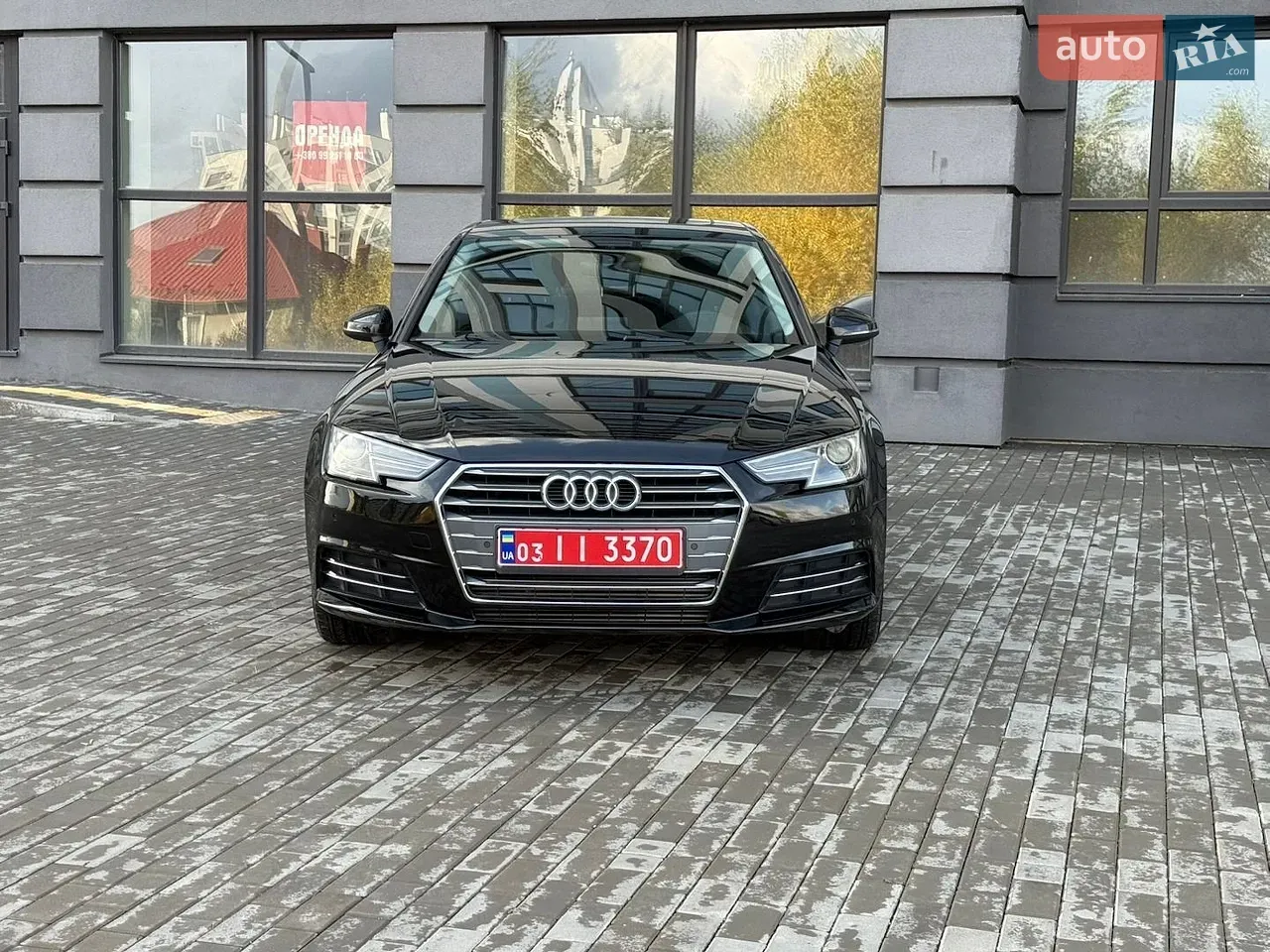 Audi A4 2017 photo 2