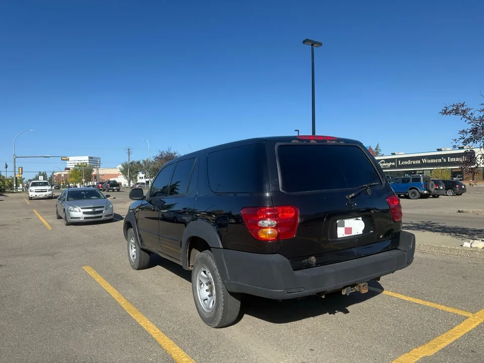 Toyota Sequoia 2004 photo 4