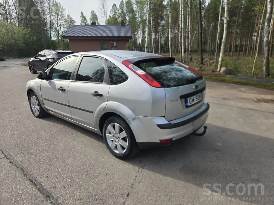 Ford Focus 2006 photo 2
