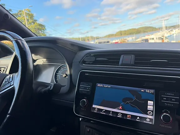 Nissan Leaf 2018 photo 3