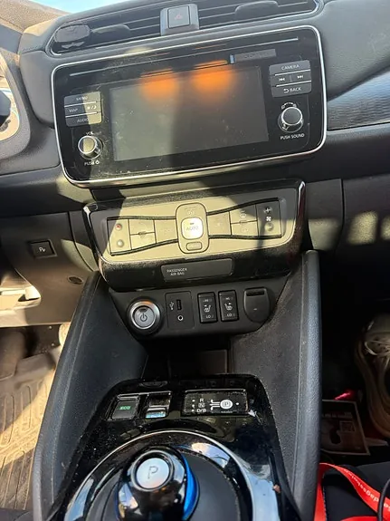 Nissan Leaf 2018 photo 5