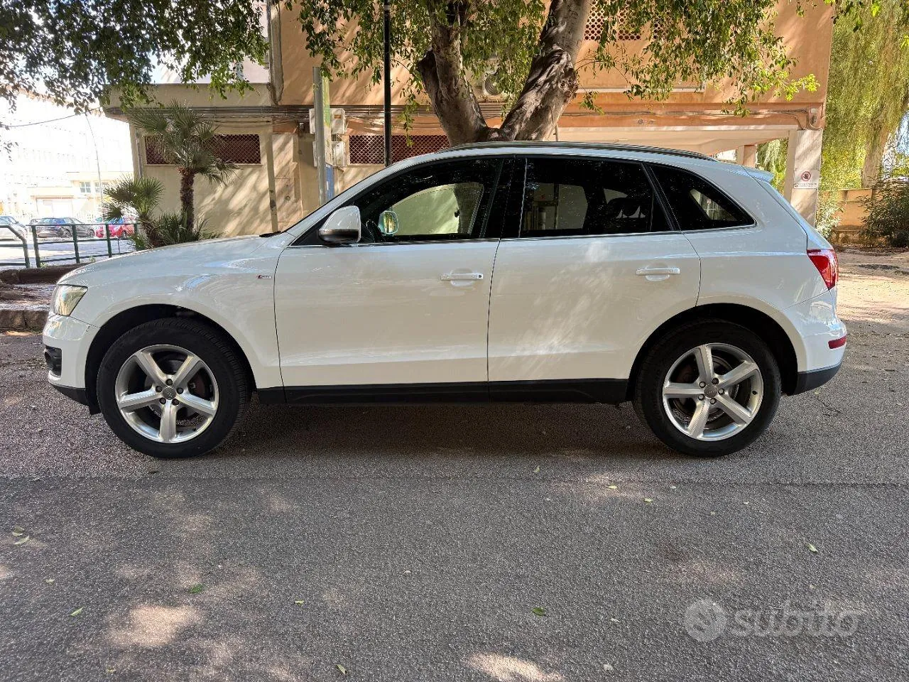 Audi Q5 2010 photo 4
