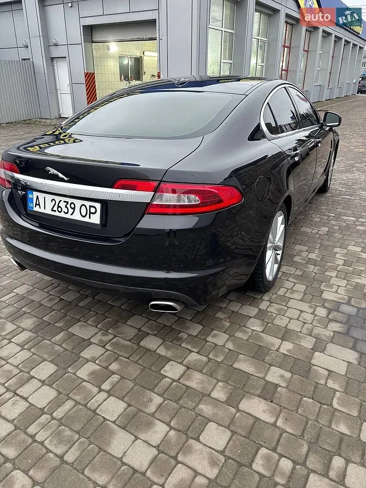 Jaguar Xf 2010 photo 3