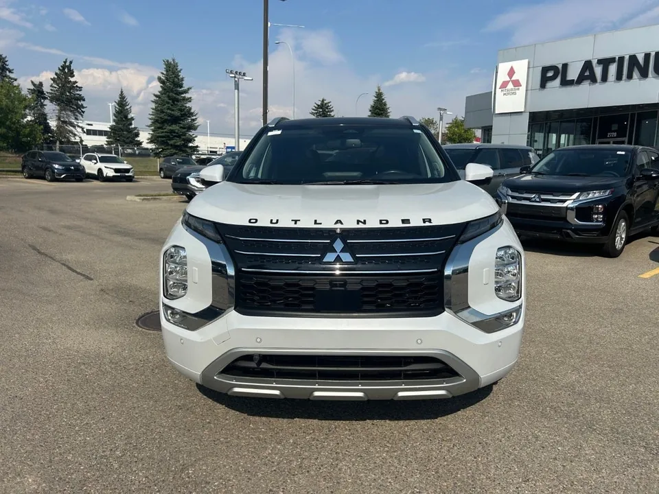 Mitsubishi Outlander 2024 photo 2