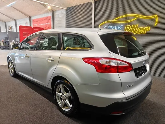Ford Focus 2012 photo 3