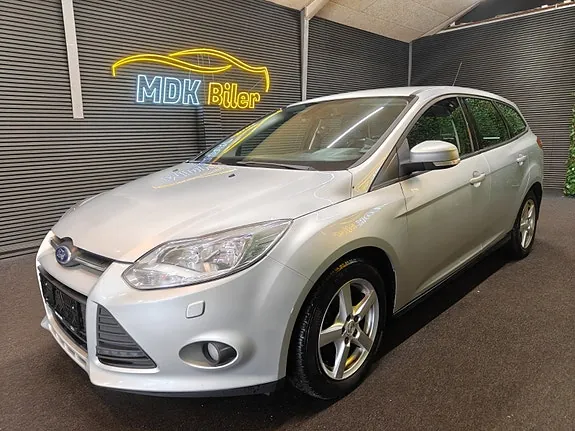 Ford Focus 2012 photo 2