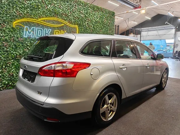Ford Focus 2012 photo 4
