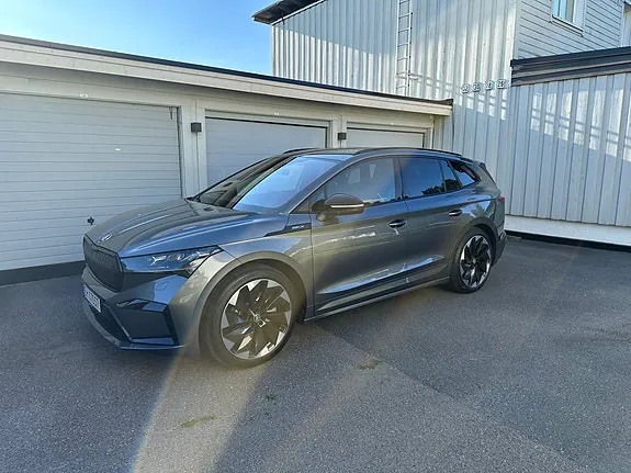 Skoda Enyaq 2023 photo 5