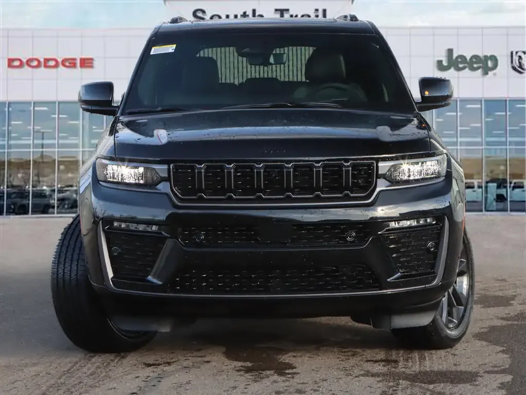 Jeep Grand Cherokee 2026 photo 2