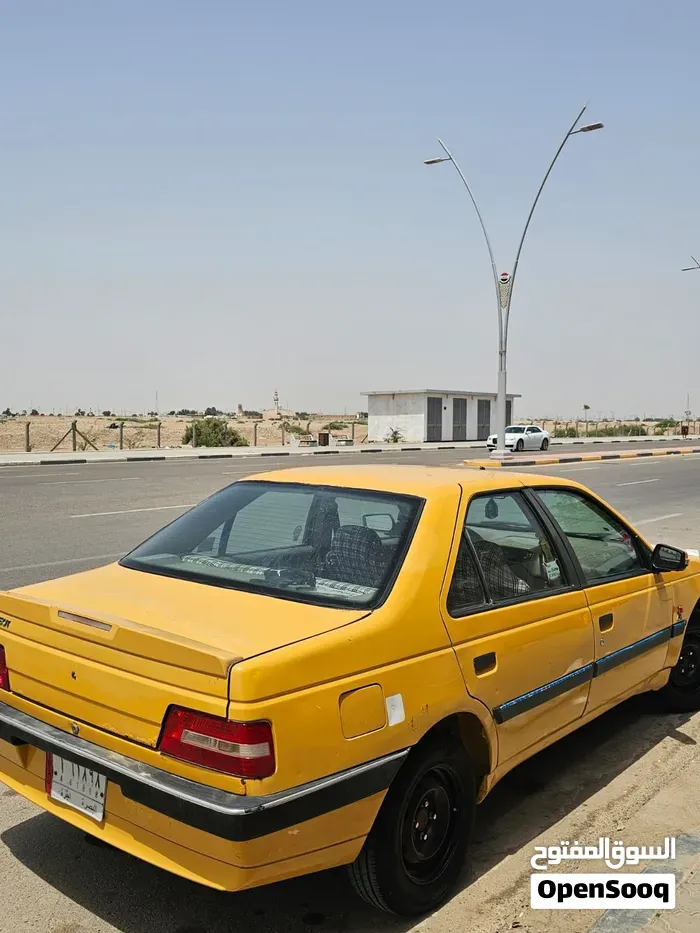 Peugeot 405
