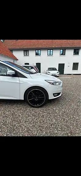 Ford Focus 2015 photo 3