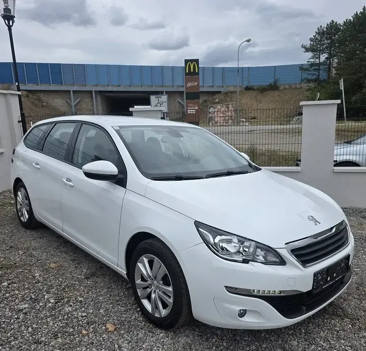 Peugeot 308 Sw 2017 photo 2