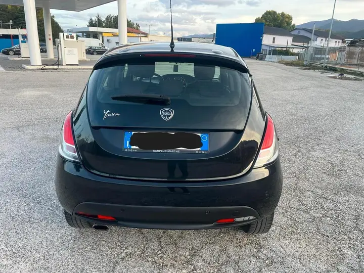 Lancia Ypsilon 2015 photo 4