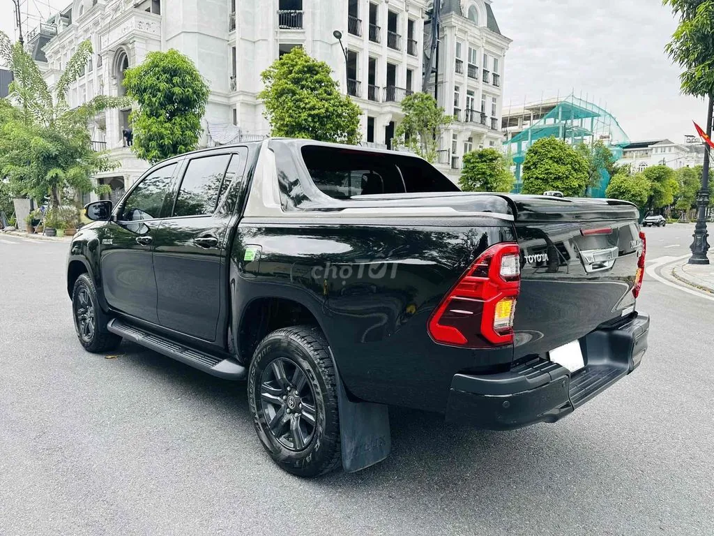 Toyota Hilux 2024 photo 5