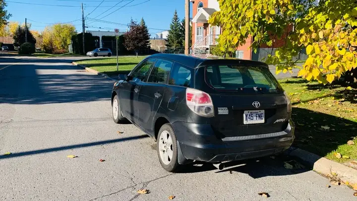 Toyota Matrix 2005 photo 2
