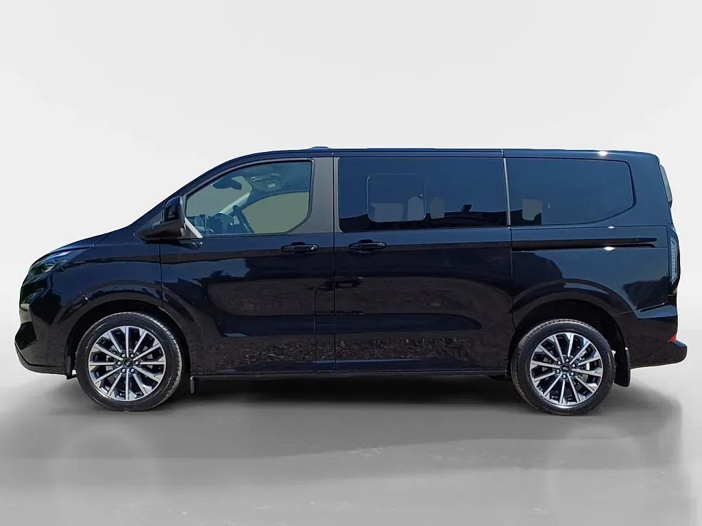 Ford Tourneo photo 2