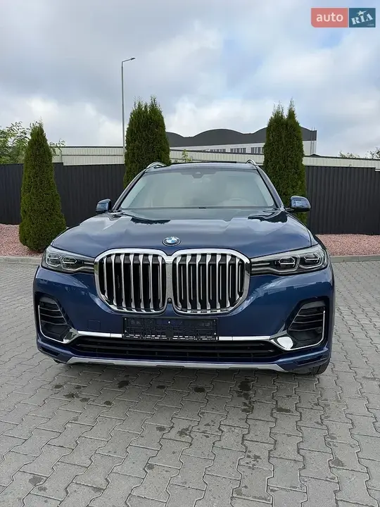 BMW X7