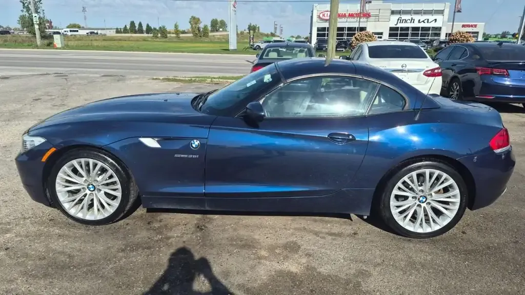 BMW Z4 2011 photo 2