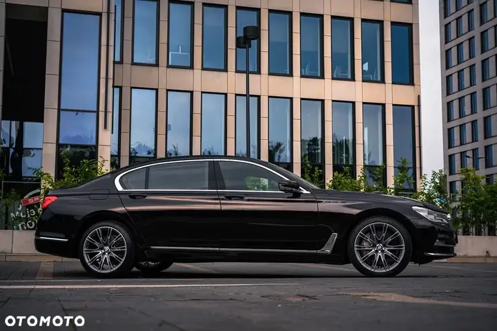 BMW Seria 7 750I Xdrive