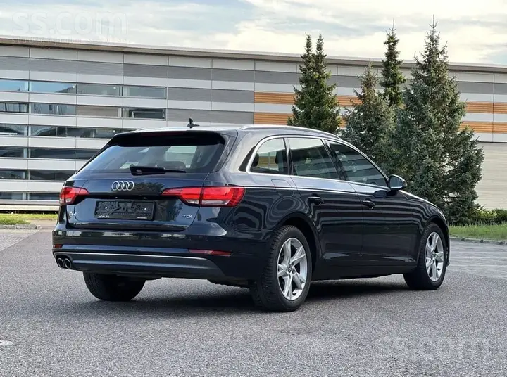 Audi A4 2017 photo 5