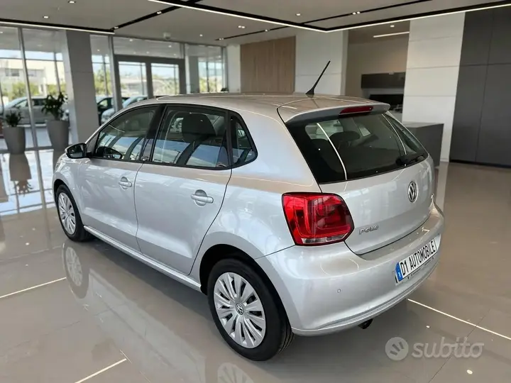 Volkswagen Polo 2012 photo 2