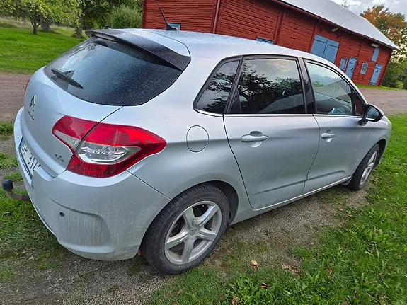Citroen C4 2012 photo 3
