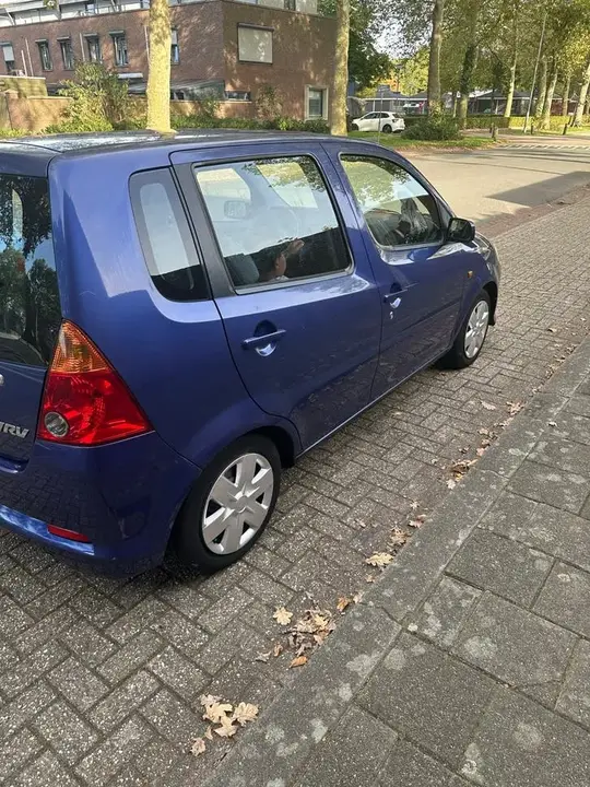 Daihatsu Yrv