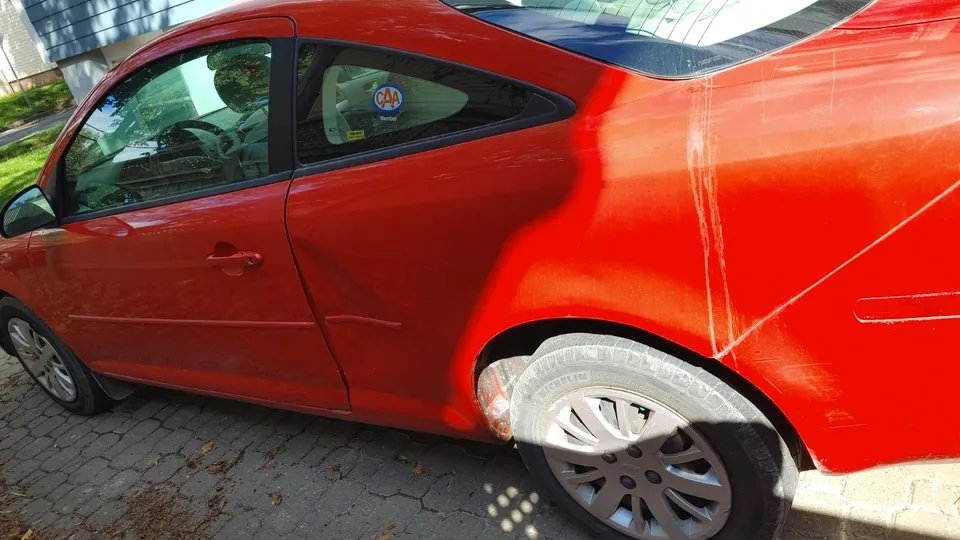 Chevrolet Cobalt 2010 photo 3