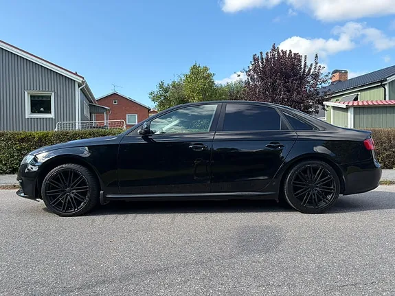 Audi A4 2011 photo 4