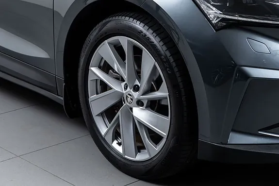 Skoda Enyaq 2022 photo 3