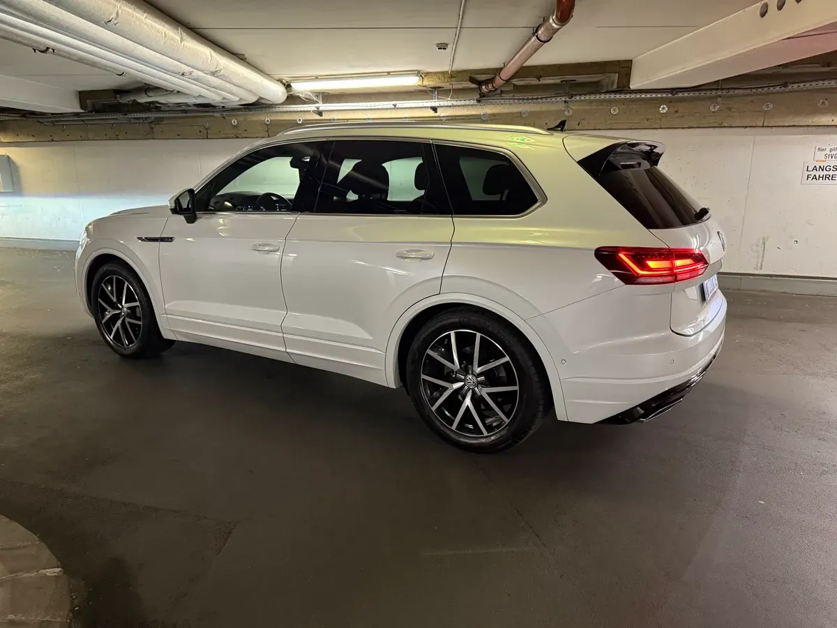 Volkswagen Touareg 2019 photo 3