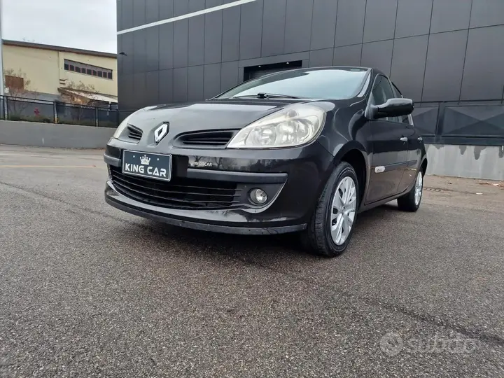 Renault Clio 2008 photo 3