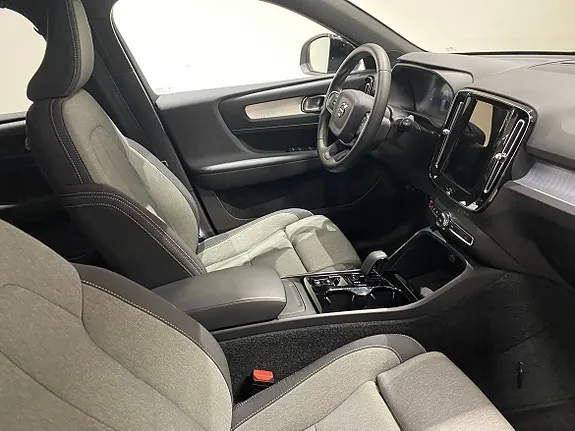 Volvo Xc40 2025 photo 2