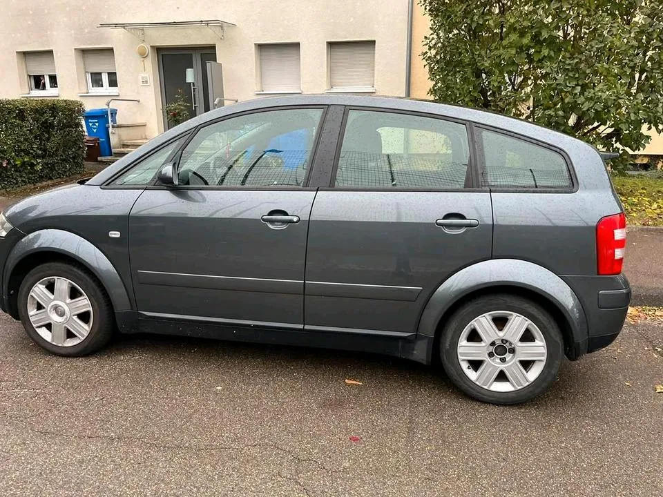 Audi A2