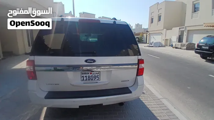 Ford Expedition 2017 photo 2