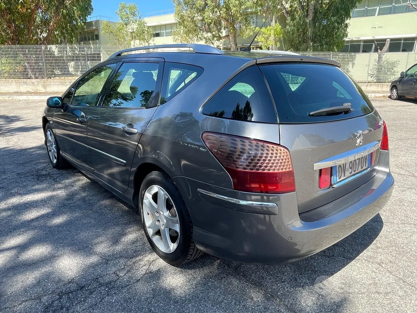 Peugeot 407 2009 photo 3