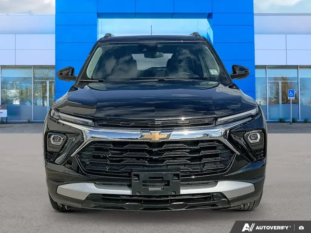 Chevrolet Trailblazer 2024 photo 2