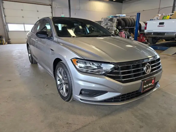 Volkswagen Jetta 2019 photo 3