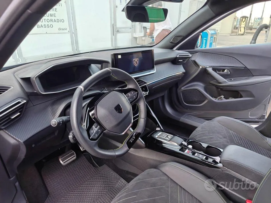 Peugeot 2008 2024 photo 5