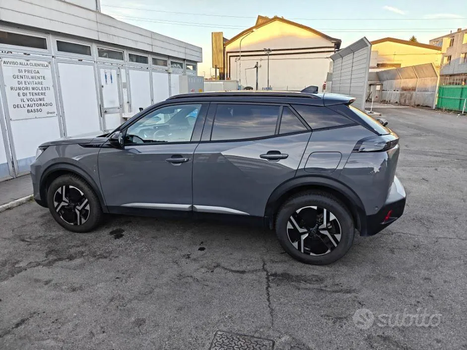 Peugeot 2008 2024 photo 2