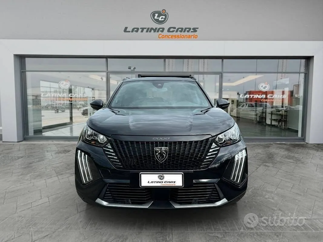 Peugeot 2008 2024 photo 2