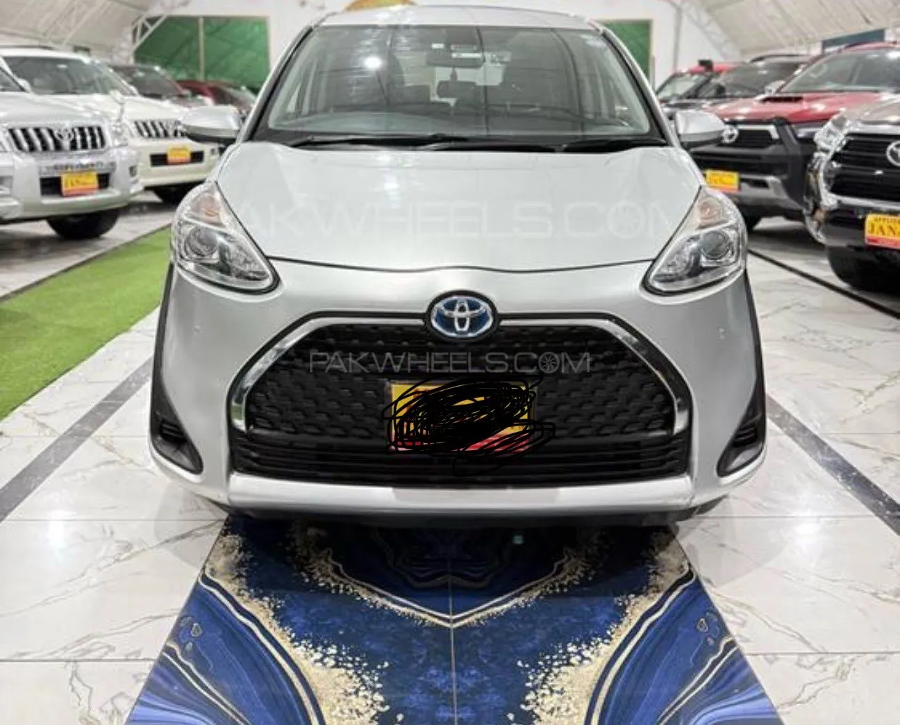 Toyota Sienta