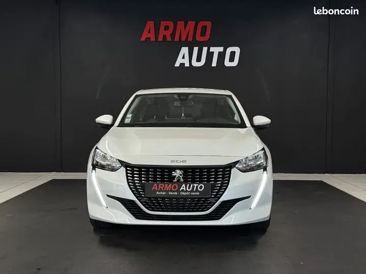 Peugeot 208 2020 photo 2