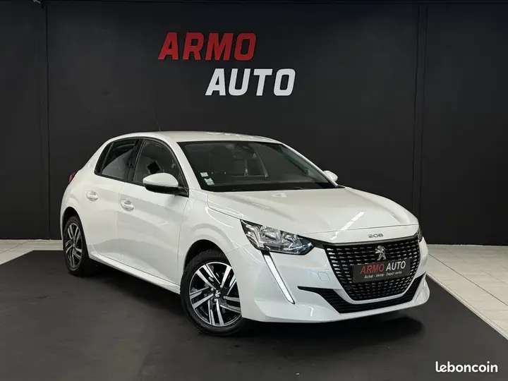 Peugeot 208 2020 photo 3